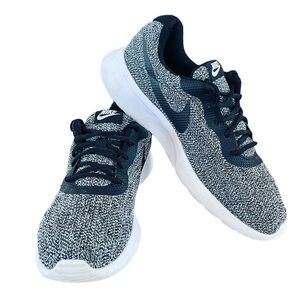 Nike Men's Tanjun SE Running Shoe Men’s Size 11.5 AR1941-001 2018